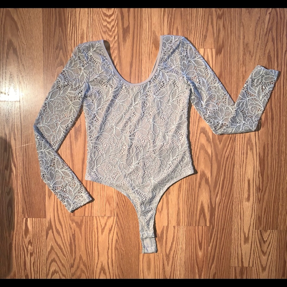 🌺3/20🌺NWT Streetwear Society Tan Bodysuit